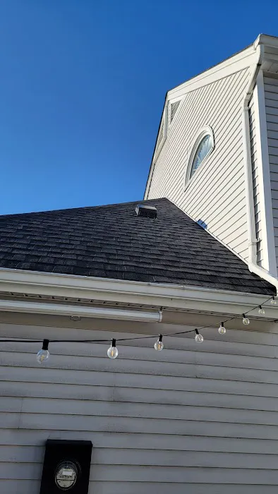Joe The Roofer Picture 9