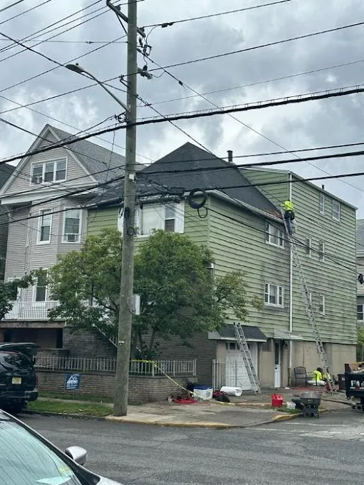 Neighborhood Roofing Picture 9