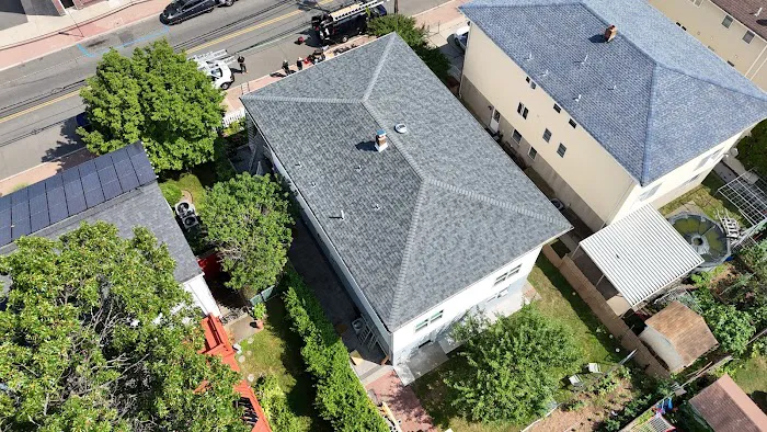 Dream Home Roofing Picture 1