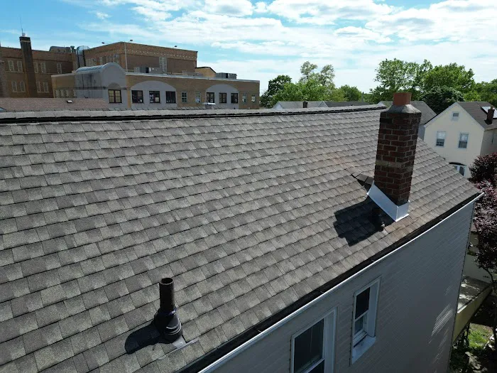 Dream Home Roofing Picture 8