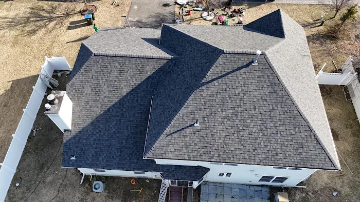 Dream Home Roofing Picture 9