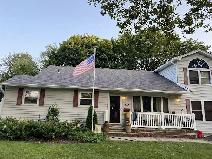 ML Best Roofing and Siding Picture 3