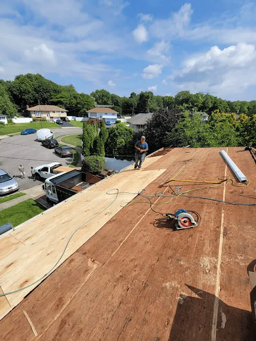 Quick Roof and Siding Inc Picture 1