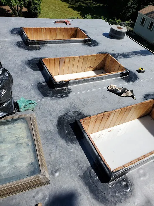 MONTEVELLO CARPENTRY & ROOFING CORP. Picture 10