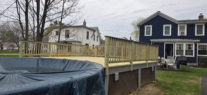 Four J's Contracting & Roofing Picture 3