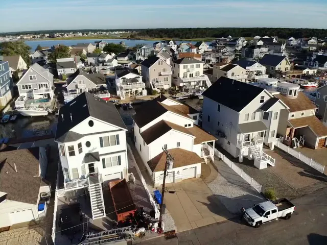 Wilcox Roofing LLC Picture 4
