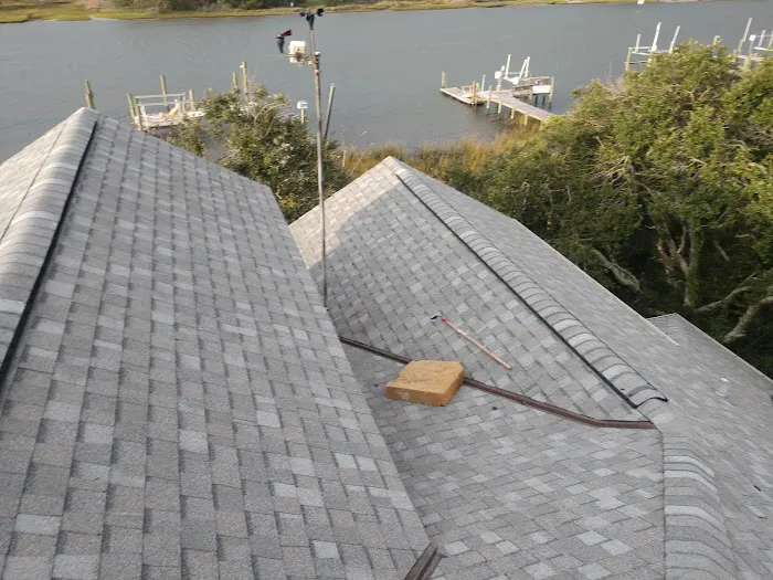 JR's Roofing and Gutters LLC Picture 6