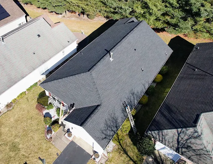 JR's Roofing and Gutters LLC Picture 10