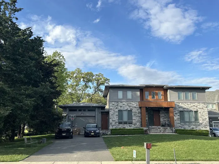 Fischer's Roofing & Siding Picture 1