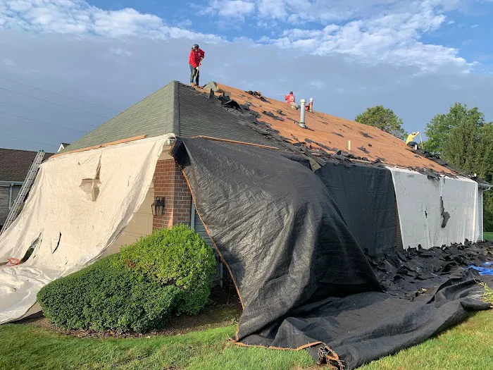 Fana Roofing & Siding LLC Picture 1