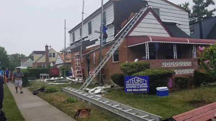Integrity Remodeling Roofing & Siding Picture 1