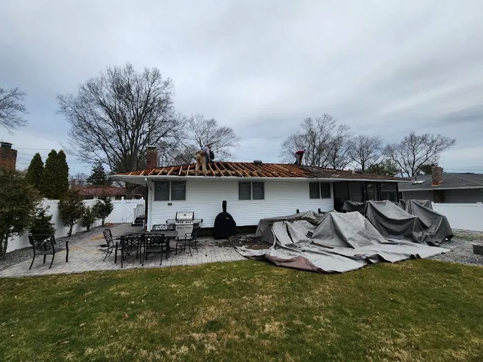 Universal Roofing & Chimney Of Li Inc. Picture 6