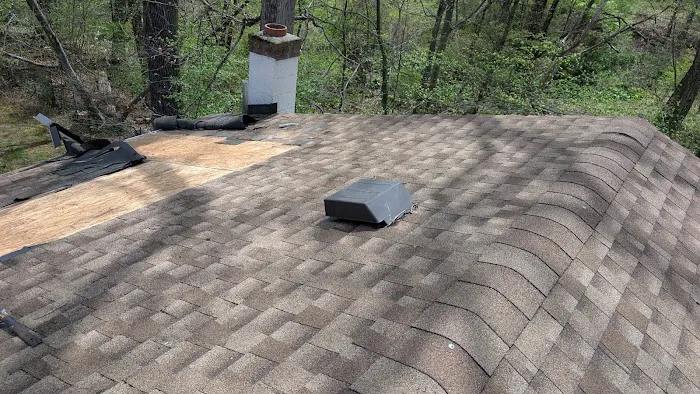 D Squared Roofing and Exteriors Picture 3