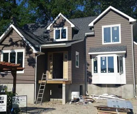 Pyramid Roofing & Renovations LLC
