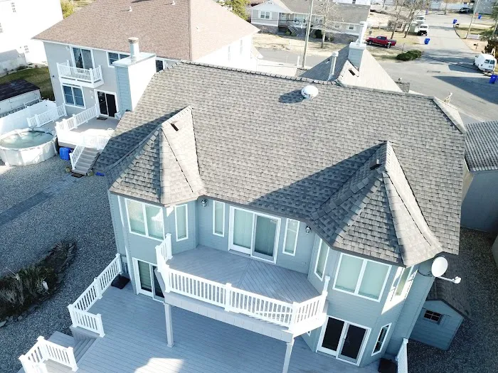 Pyramid Roofing & Renovations LLC Picture 5