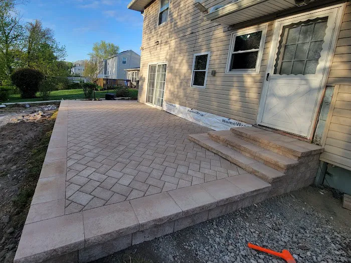 Pyramid Roofing & Renovations LLC Picture 6
