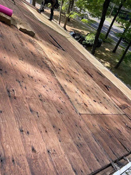 MCA ROOFING CONTRACTORS LLC Picture 1