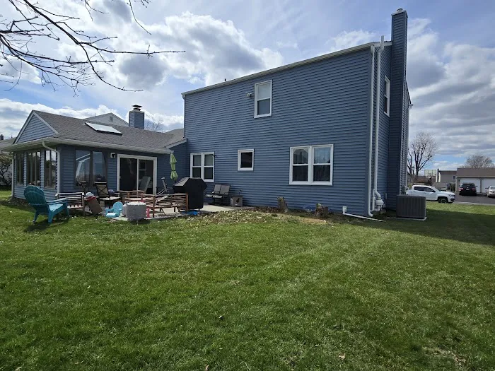 Magic Roofing & siding inc Picture 4