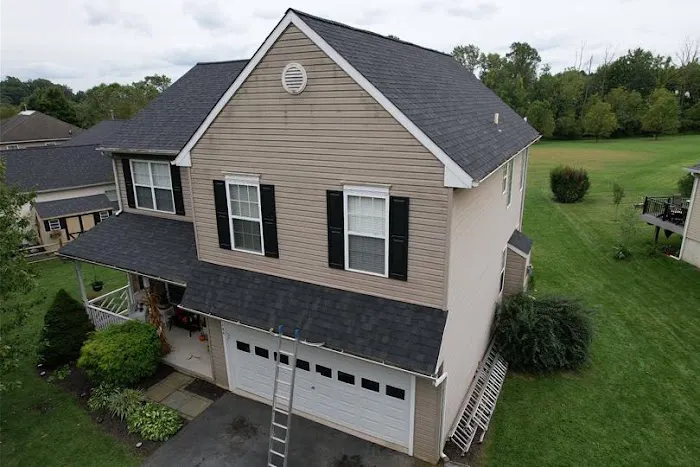 M&R Roofing Picture 5