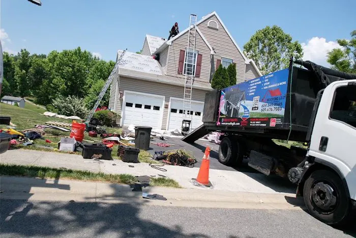 M&R Roofing Picture 6
