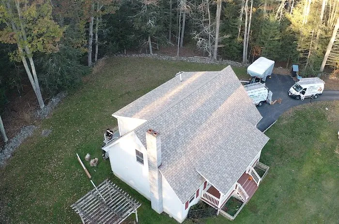 Guaillas Roofing Inc. Picture 1