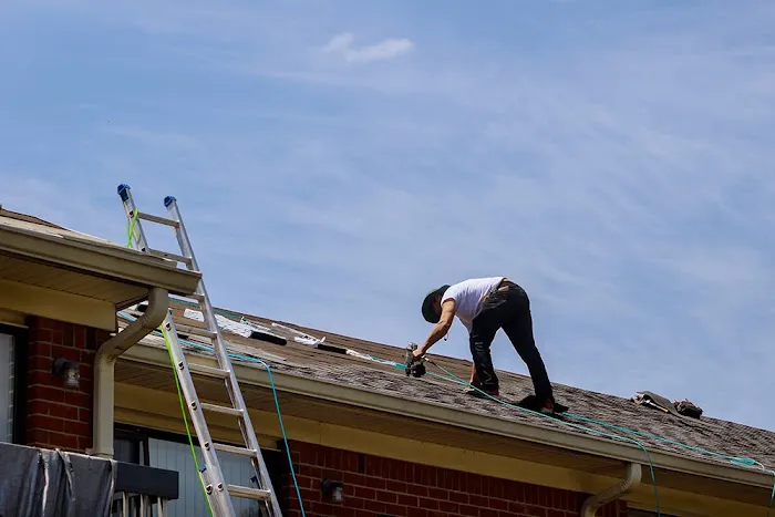 Roberts Roofing Picture 1