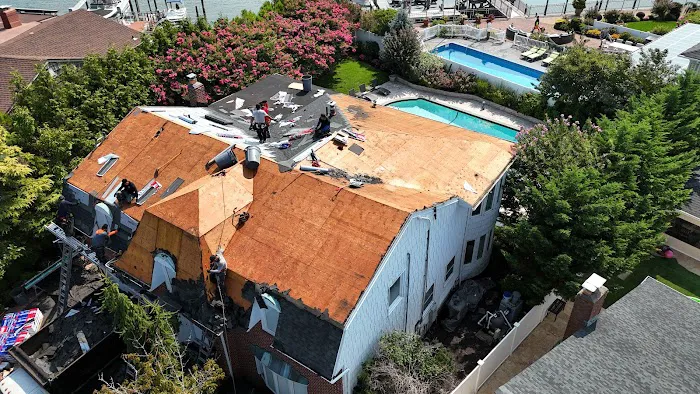Safeway Construction & Roofing Picture 2