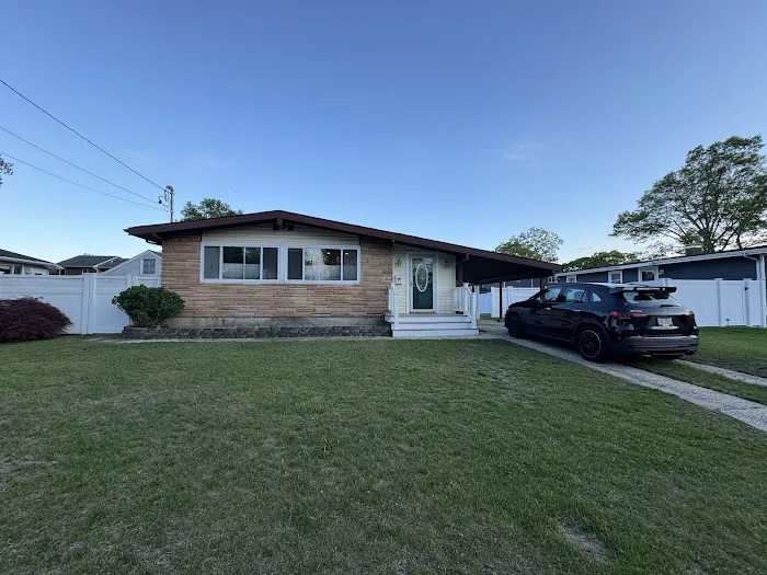 Long Island Roofing and Siding Picture 7
