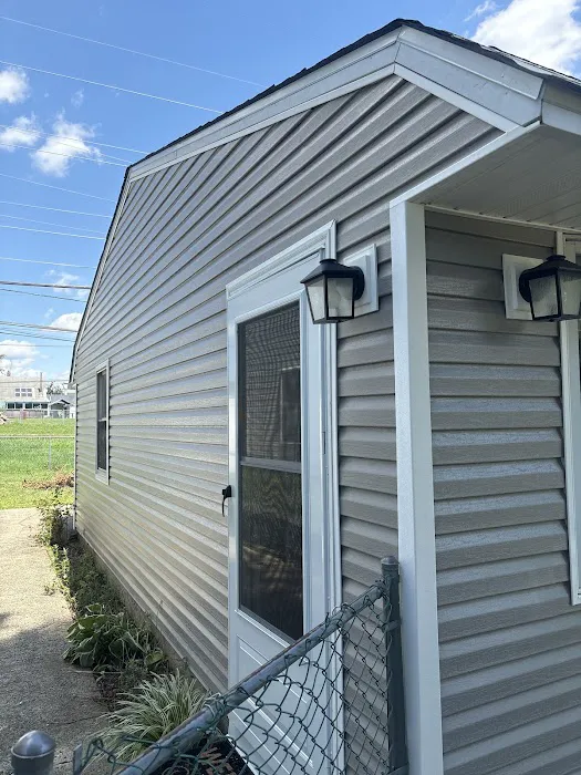 Moore and Sons Roofing and Contracting Picture 2