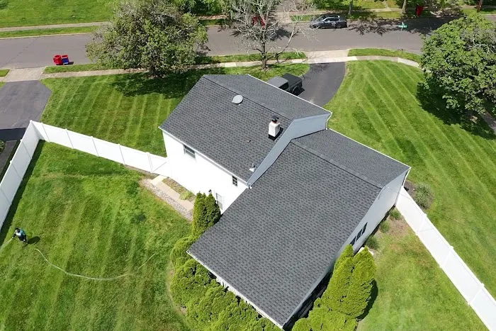United Veterans Roofing LLC Picture 10