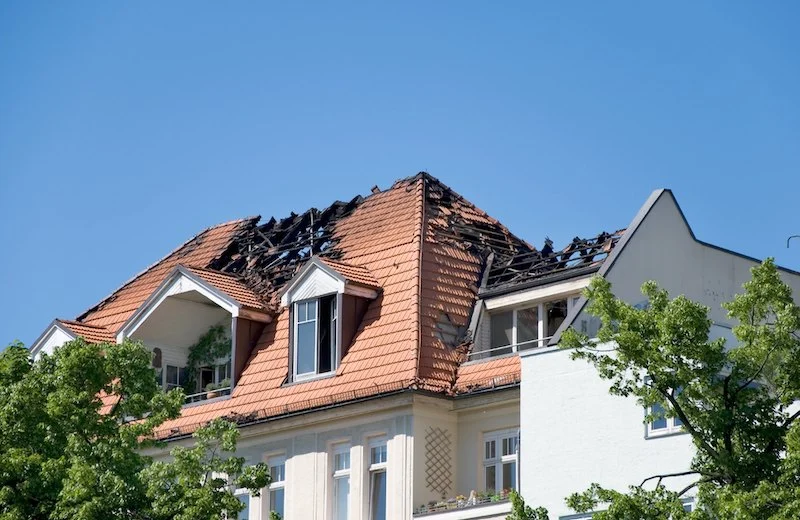 How to Prevent Roof Damage from Inadequate Fireproofing in High-Risk Areas