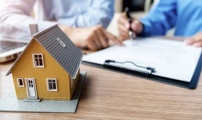 What is a Roofing Warranty Transfer and How Does it Work When You Sell?