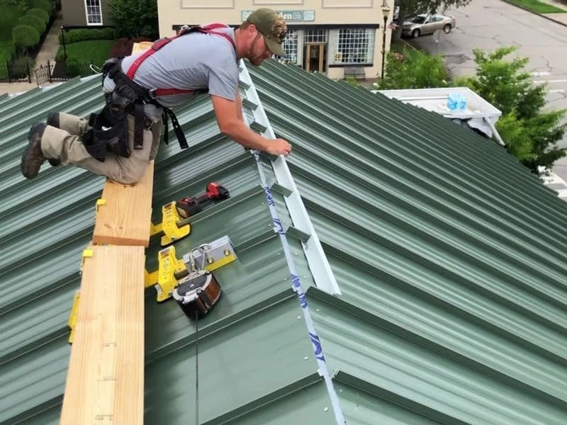 How to Install Roof Shingles in High Wind Conditions: Tips for Secure Installation
