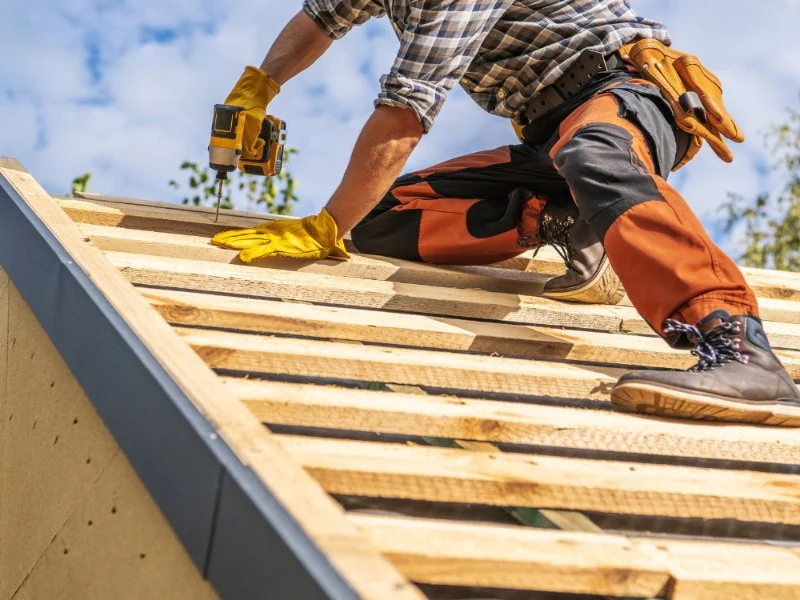 How to Choose a Roofing Contractor with Good Reviews and BBB Rating