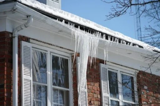 The Lifespan of a Roof Under Constant Freeze-Thaw Cycles – Key Factors to Consider