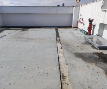 How to Repair a Roof Leak on a Flat Commercial Building