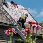How to Choose a Roofing Contractor That Uses OSHA Safety Standards