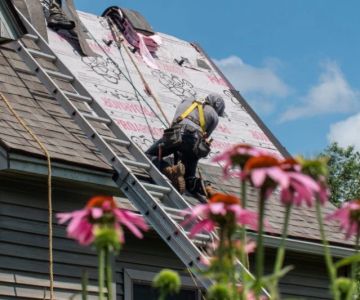 How to Choose a Roofing Contractor That Uses OSHA Safety Standards