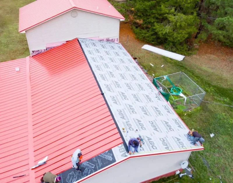 How to Install a Roof Underlayment for a Roof Exposed to Salt Spray
