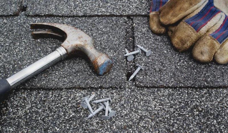 The Best Roofing Nails for Asphalt Shingles: Length and Material