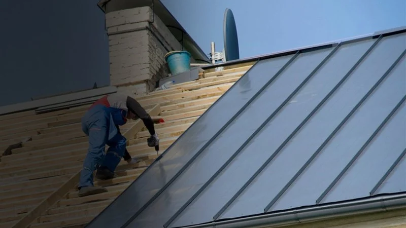 How to Install a Roof Underlayment for Maximum Water Protection