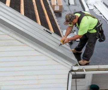 How to Install a Roof Underlayment for a Metal Roof