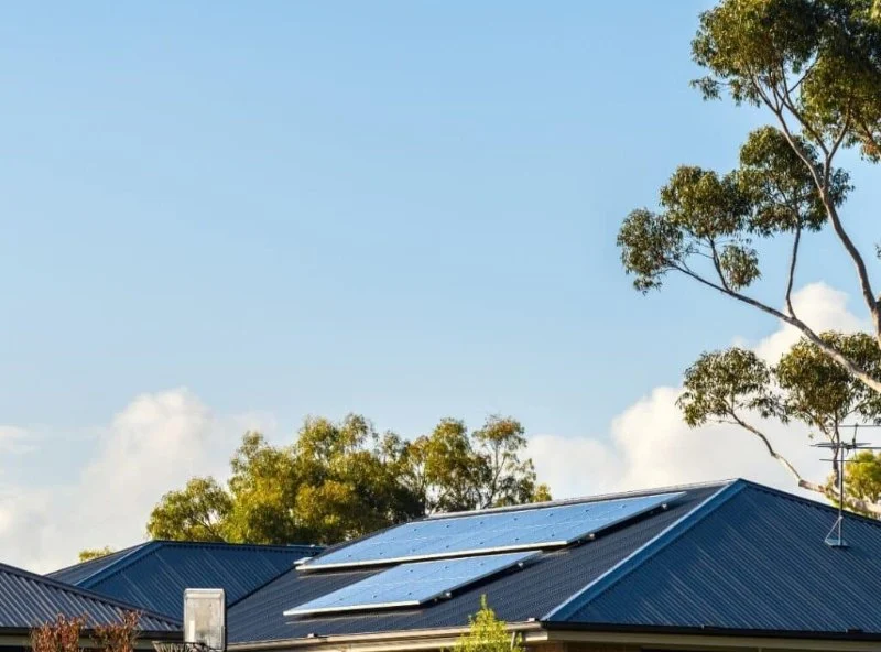 How to Choose a Roofing Contractor That Uses Energy-Efficient Materials