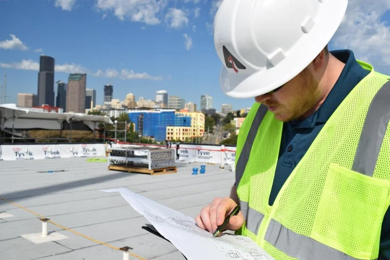 What is a Roofing Project Liaison? Your Point of Contact During the Job