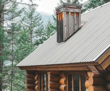The Best Roofing Materials for a Mountain Cabin with Heavy Snow