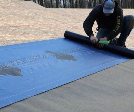 How to Install a Roof Underlayment for a High-Traffic Rooftop Area
