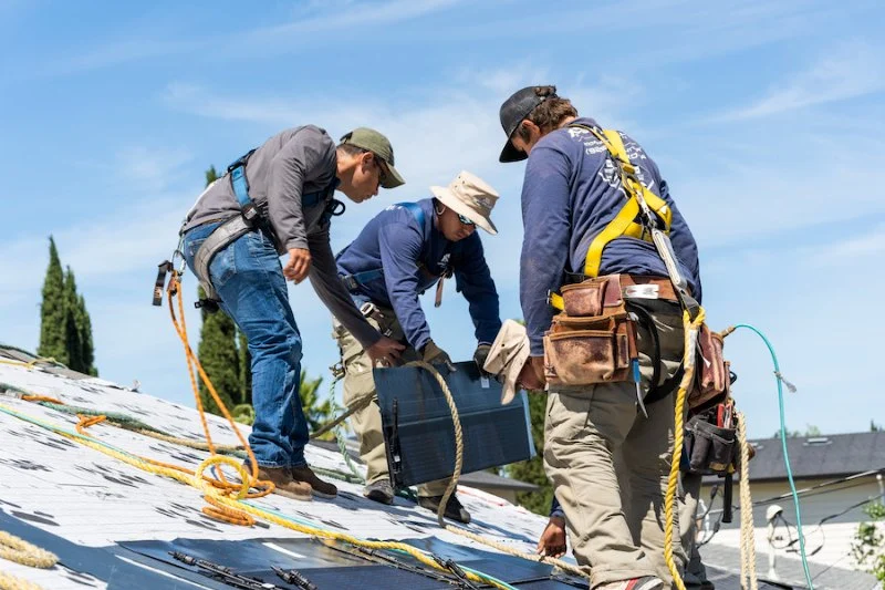 What is a Roofing Manufacturer's Approved Installer Program? Benefits