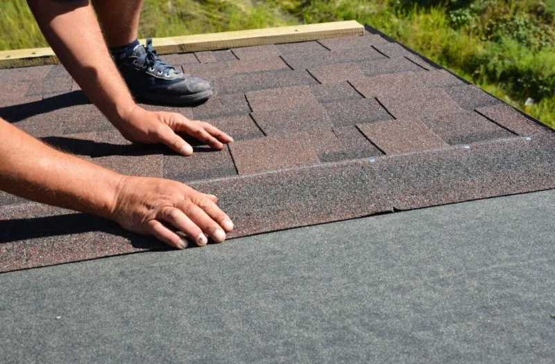 How to Install Roof Shingles in High Wind Conditions