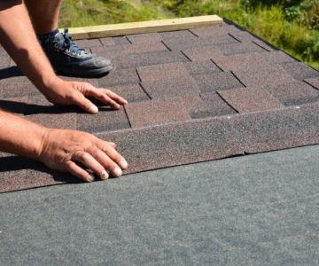 How to Install Roof Shingles in High Wind Conditions