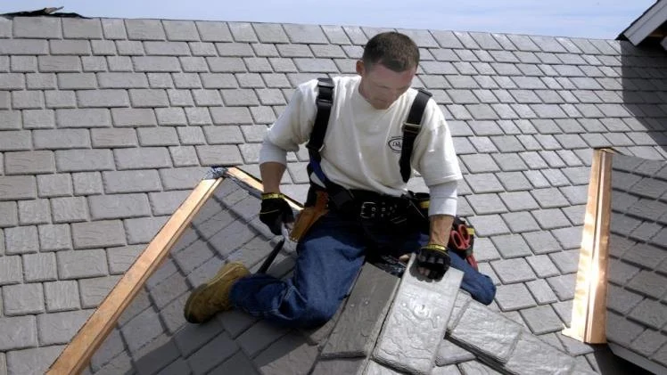 What is a Roofing Consultant and When Should You Hire One?